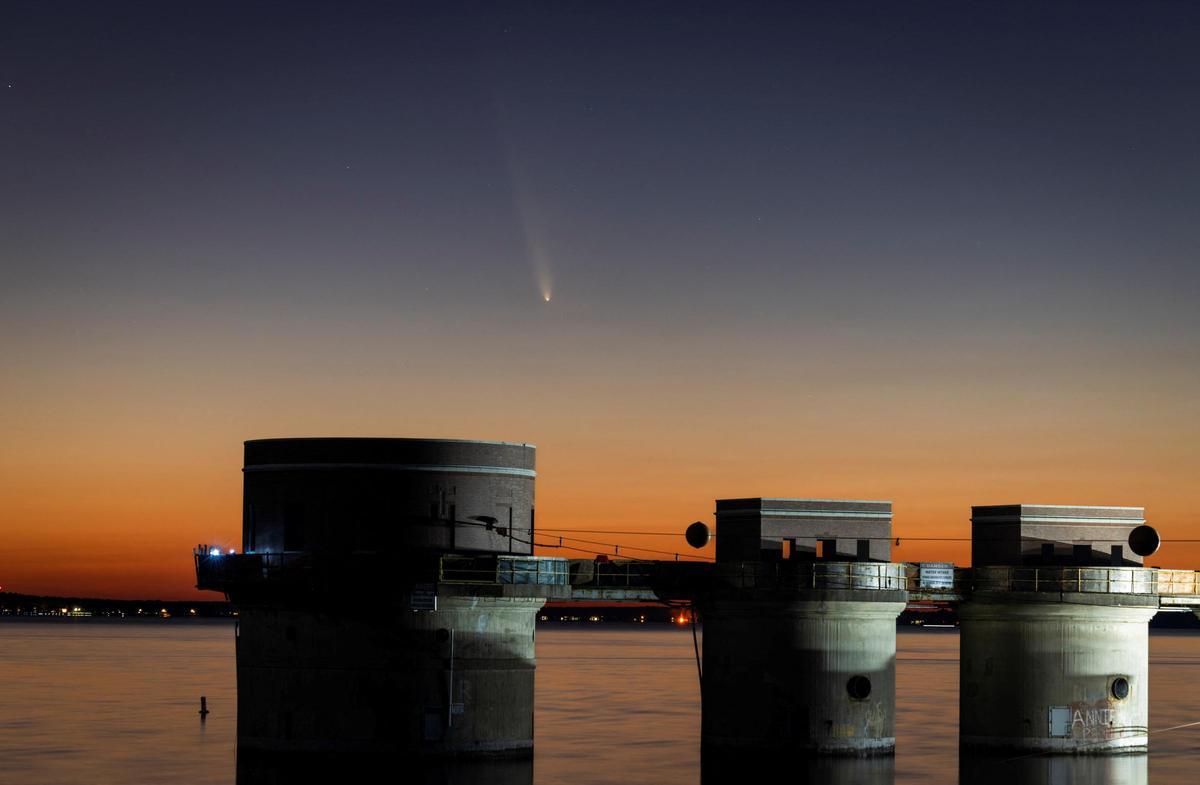 "El cometa del siglo deslumbra al mundo entero"