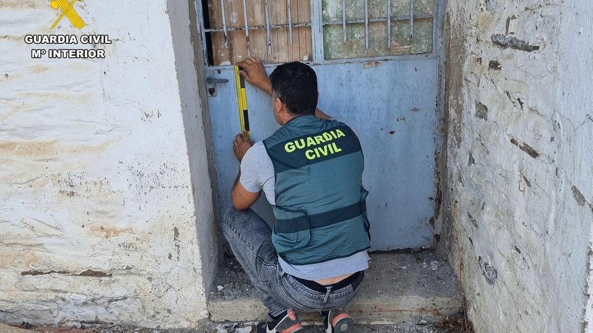 Detienen a un menor por robo con fuerza en una casa de Vegaviana