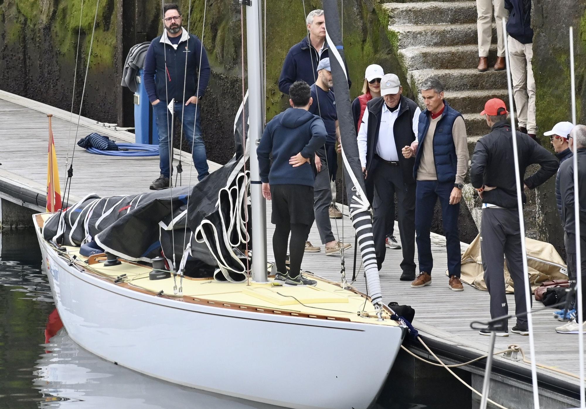 El rey emérito, Juan Carlos I, ya navega por aguas de Sanxenxo