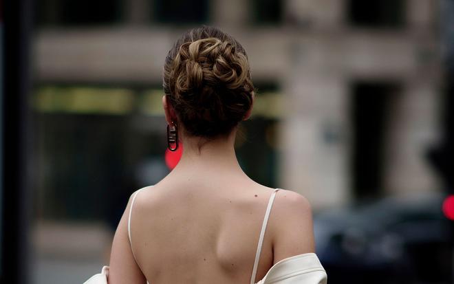 Tres recogidos de pelo para ser la invitada perfecta esta primavera