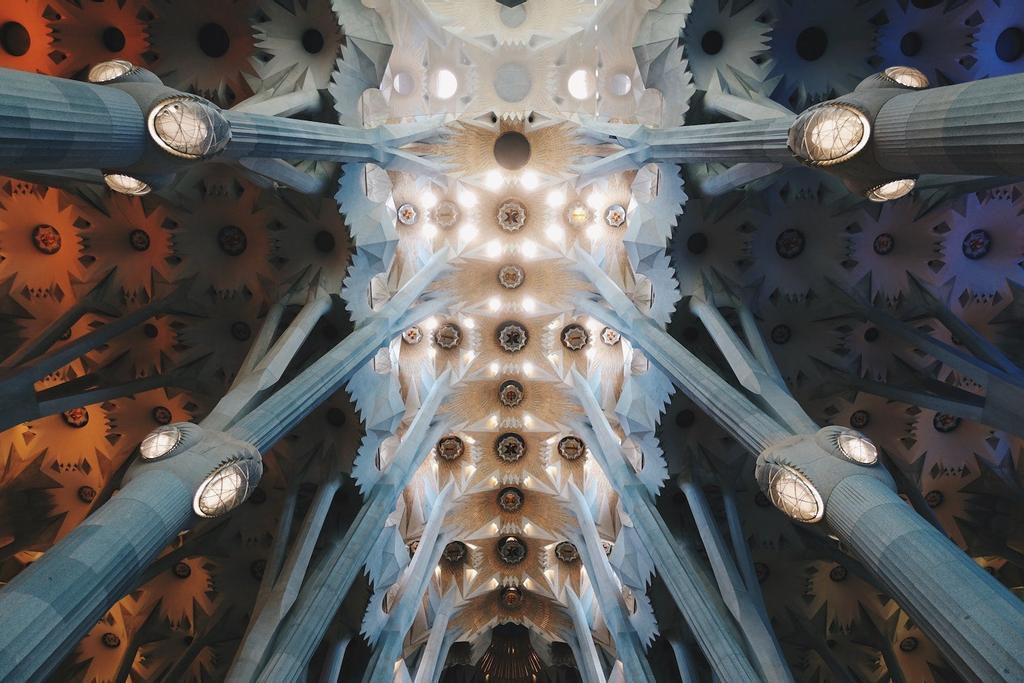 Interior de la Sagrada Familia de Barcelona