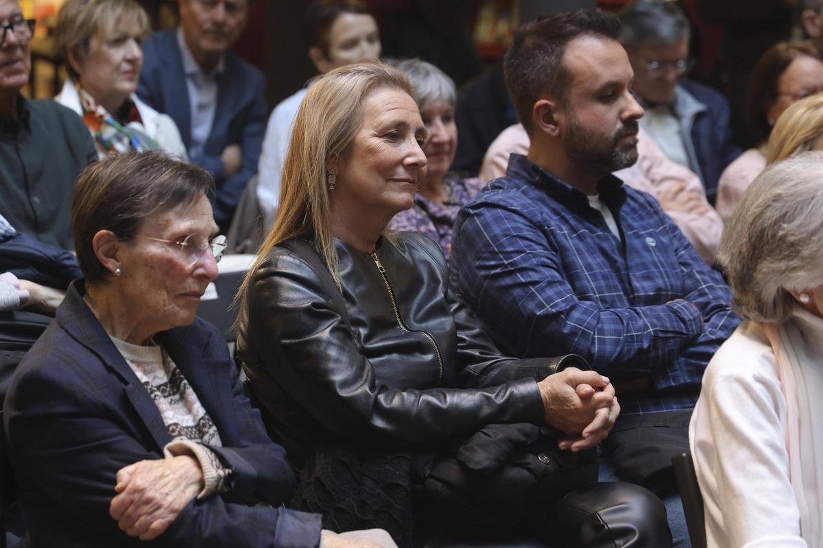 Así ha sido la presentación de las memorias póstumas de Ricard Pérez Casado en la Llibreria Fan Set de València Así ha sido la presentación de las memorias póstumas de Ricard Pérez Casado en la Llibreria Fan Set de València