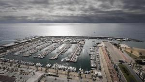 El paseo elevado de 500 metros de longitud situado a lo largo del Dic de Recer, frente al mar, será uno de los mejores lugares en los que seguir la Copa América de vela.