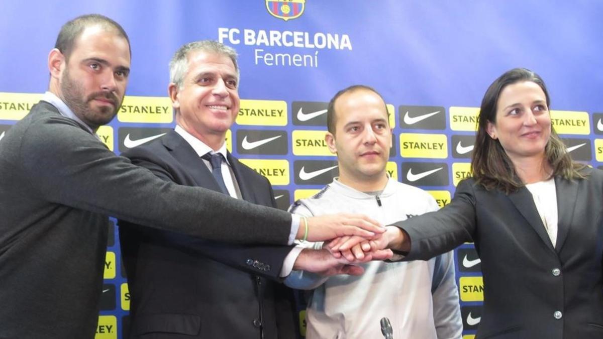 Markel Zubizarreta, Jordi Mestre, Lluís Cortés y Maria Teixidó, en la presentación hoy del nuevo técnico del Barça femenino.