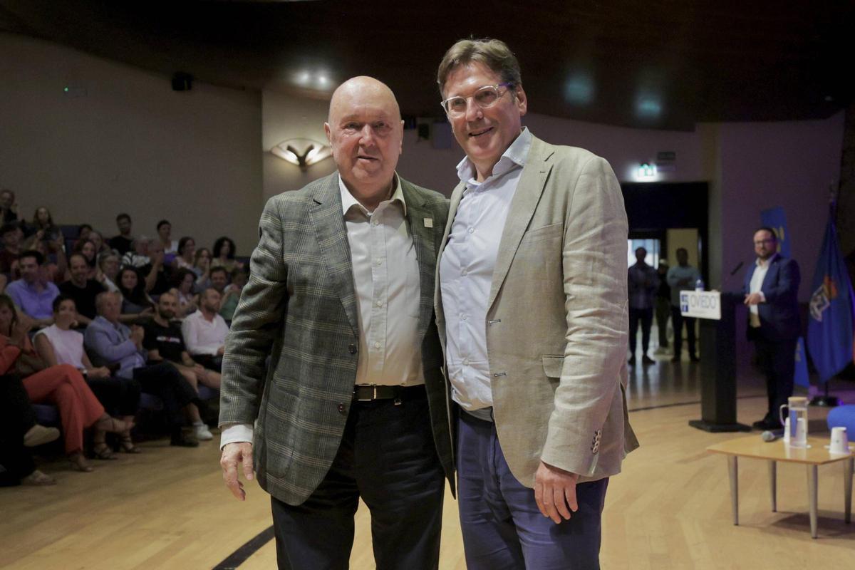EN IMÁGENES: La familia del balonmano asturiano saca músculo en una multitudinaria gala