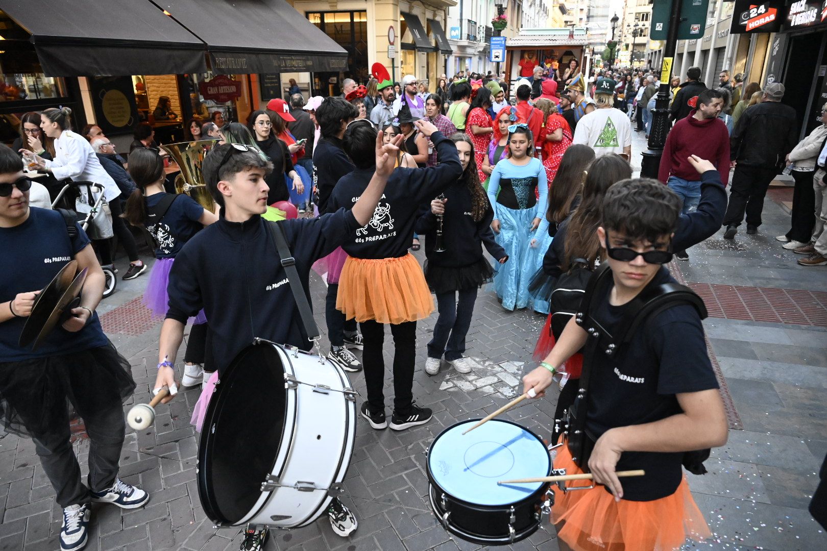 Desfile de collas y carros