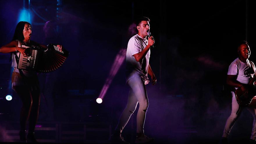 Tango y rock, postre de San Agustín