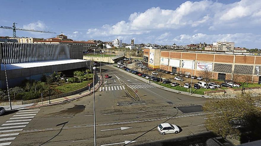 La policía local prevé 5 nuevas rotondas y anular un paso de cebra del puente Real