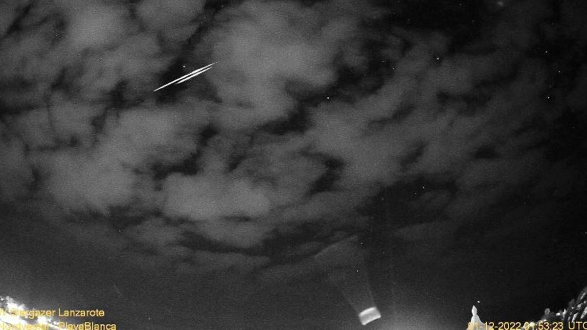 Un meteorito sobrevuela el cielo de Lanzarote esta madrugada.
