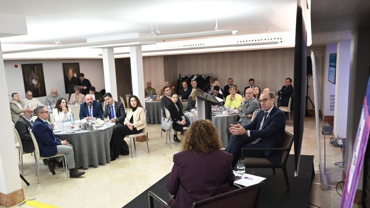 Fotogalería | Imágenes del encuentro de el Periódico Extremadura con el alcalde de Cáceres