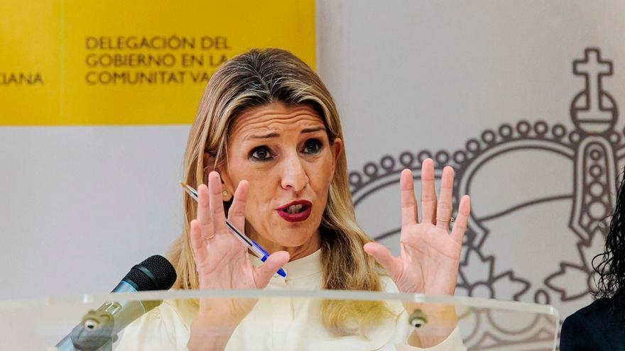 Adiós a registrar la jornada con papel y boli: la decisión de Yolanda Díaz para obligar a que Inspección de Trabajo pueda ver los datos en remoto en cualquier momento