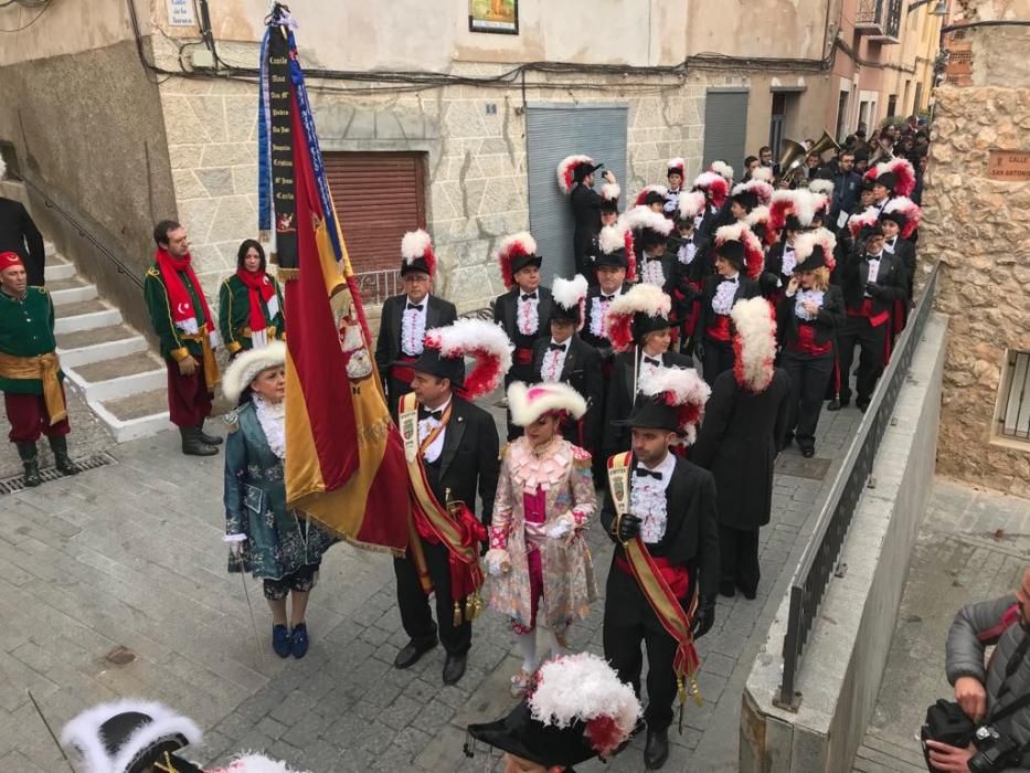 San Blas vuelve a su ermita en las fiestas de Moros y Cristianos de Sax