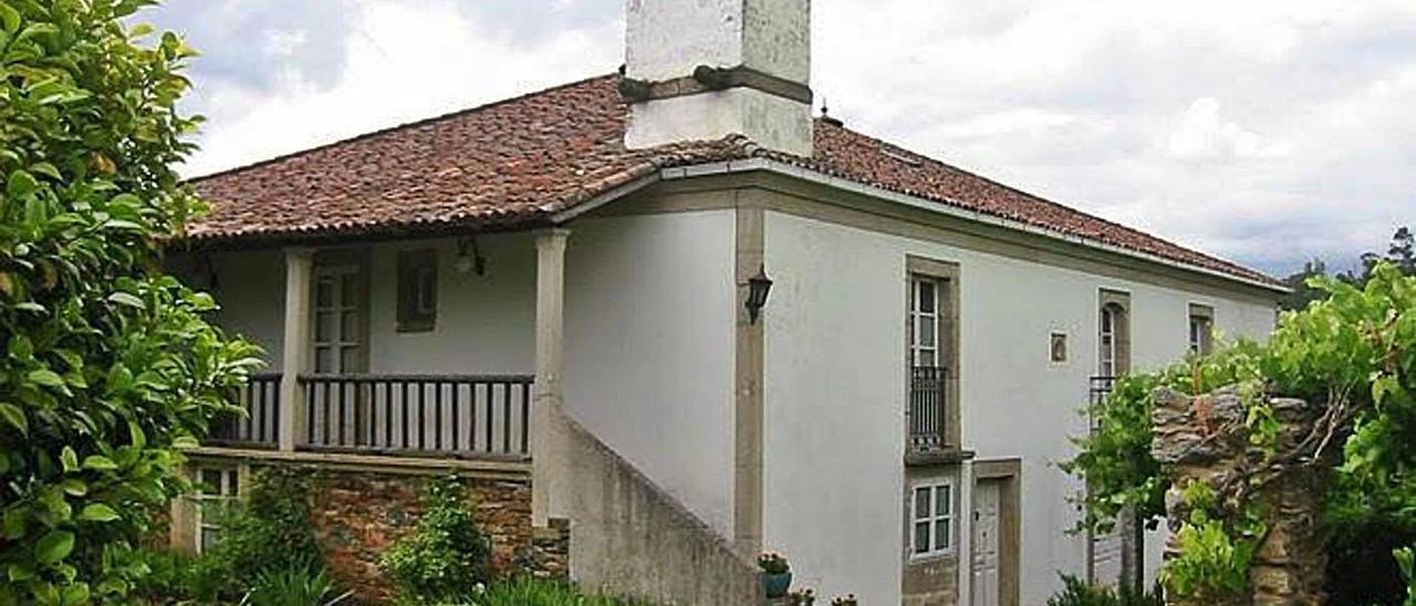 Vista exterior del Pazo da Pena situado en el Concello de Santiso y adquirido por Galitec.