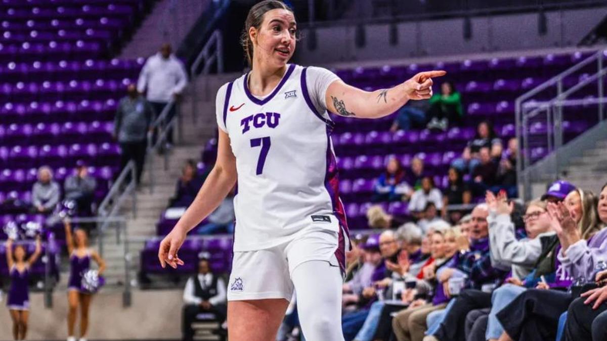 La ovetense Marta Suárez durante una acción de su último encuentro.