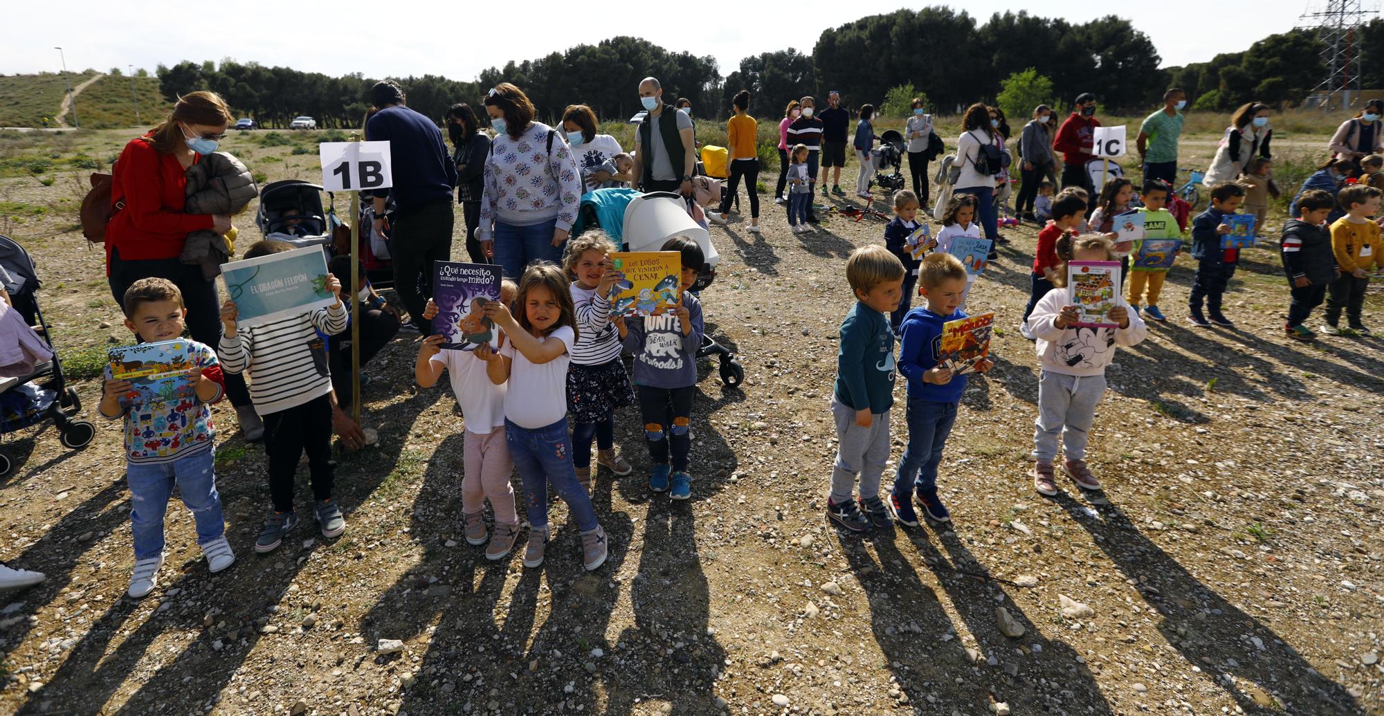 Protesta de las familias de Parque Venecia por las demoras del segundo colegio