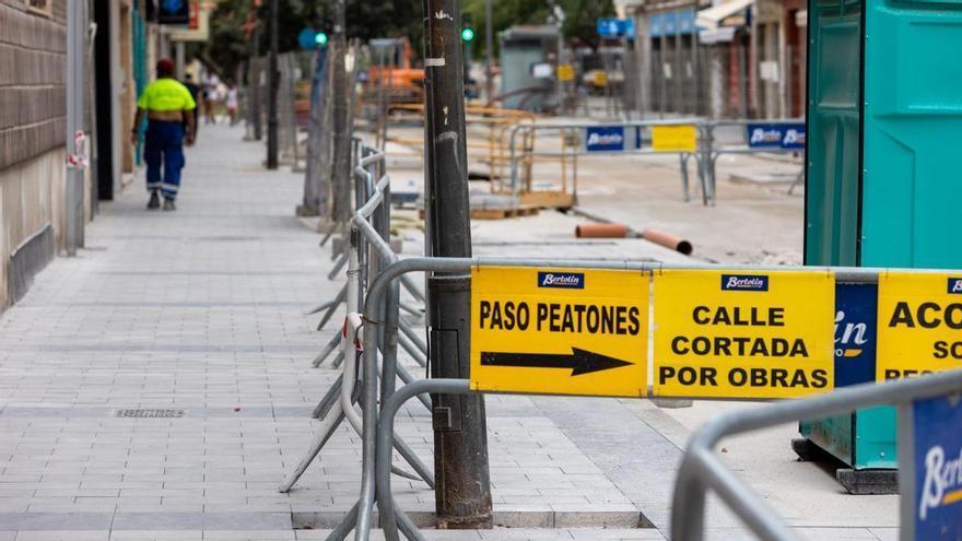 El bipartito prevé abrir por tramos la calle San Mateo para aliviar los retrasos