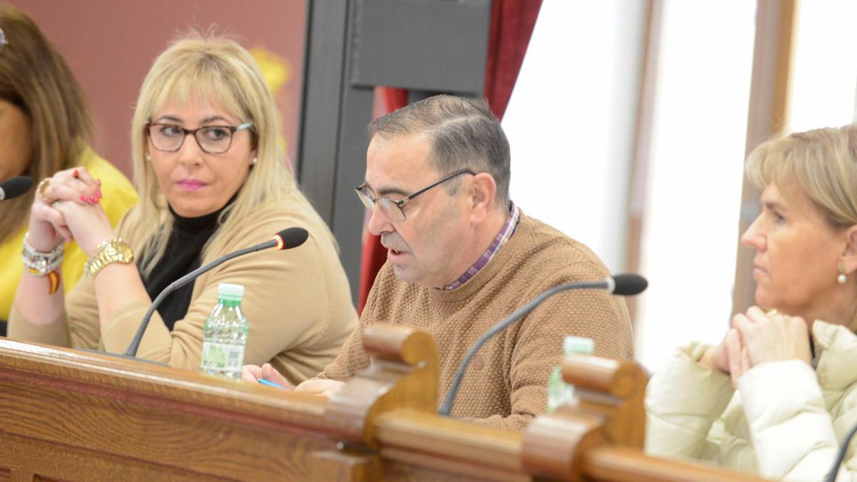 El concejal del PSOE, Fernando Marcos, ha denunciado una posible vulneración de confidencialidad ante la Agencia de Protección de Datos.