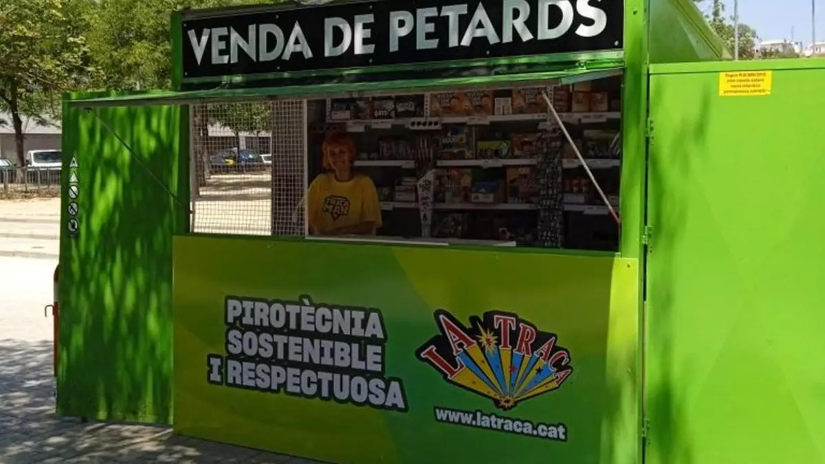 Petardos de baja intensidad y 'kits' para quienes temen el ruido: el sector pirotécnico apuesta por un Sant Joan más inclusivo