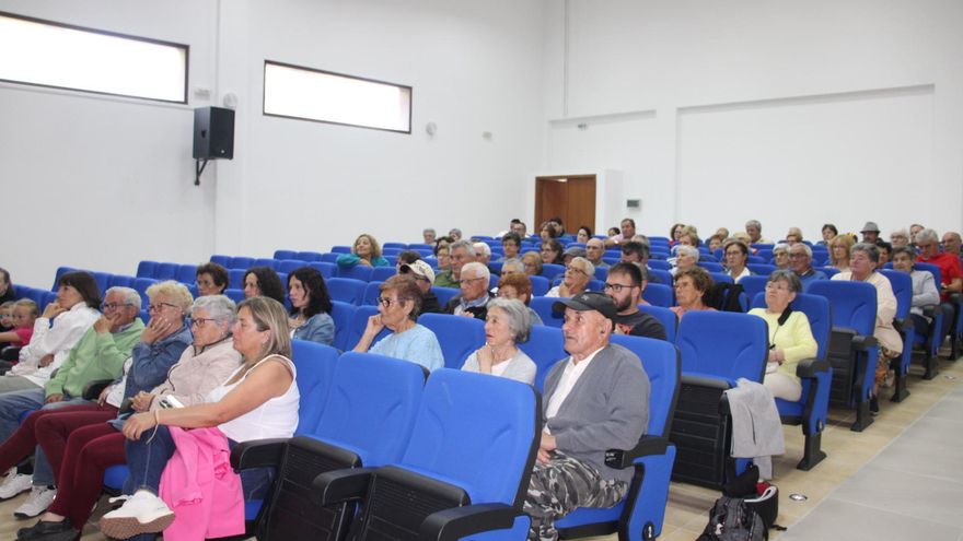 A Gudiña propone coordinación con Sanabria y &quot;empapelar&quot; a Renfe con reclamaciones