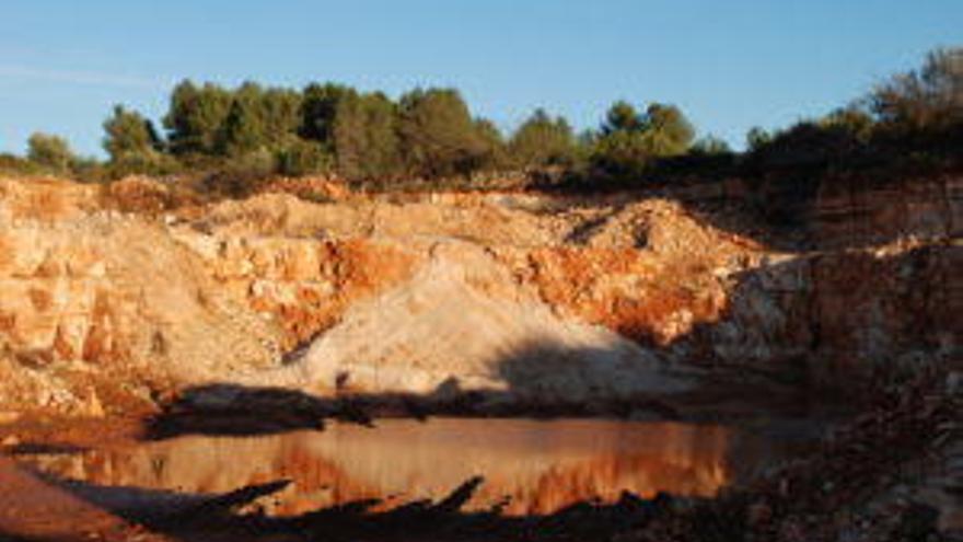 Adene avisa del «desastre» que supondrá ampliar en 51 hectáreas la zona de canteras de la Sierra