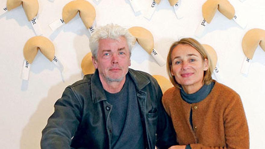 Achim Otte y la artista alemana, en la farinera.