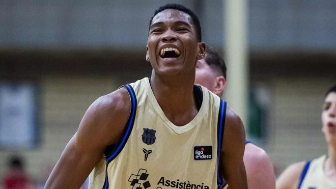 Dabone, en su debut con el primer equipo del Barça de baloncesto.