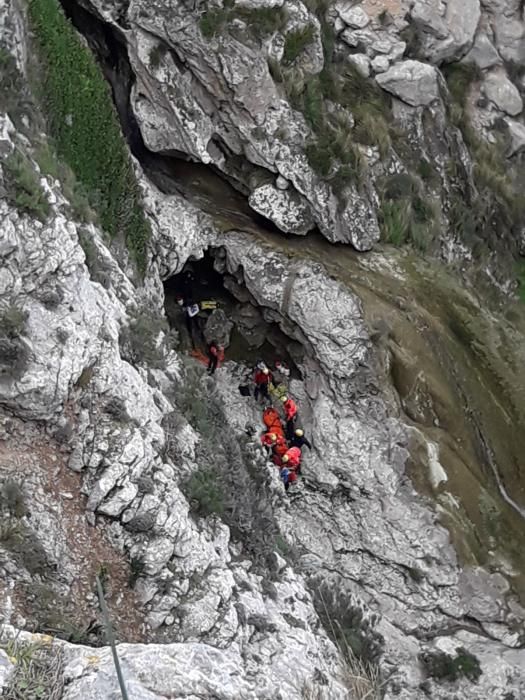 Una escaladora, herida al sufrir una caída cuando prácticaba rápel en Sóller