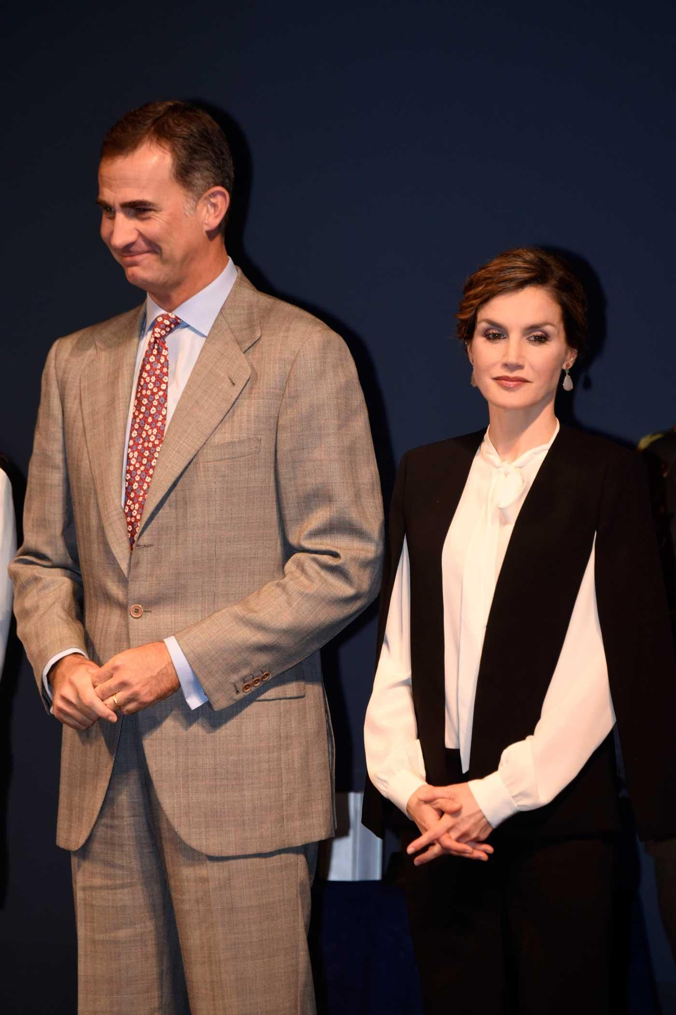Letizia Ortiz con capa de Zara
