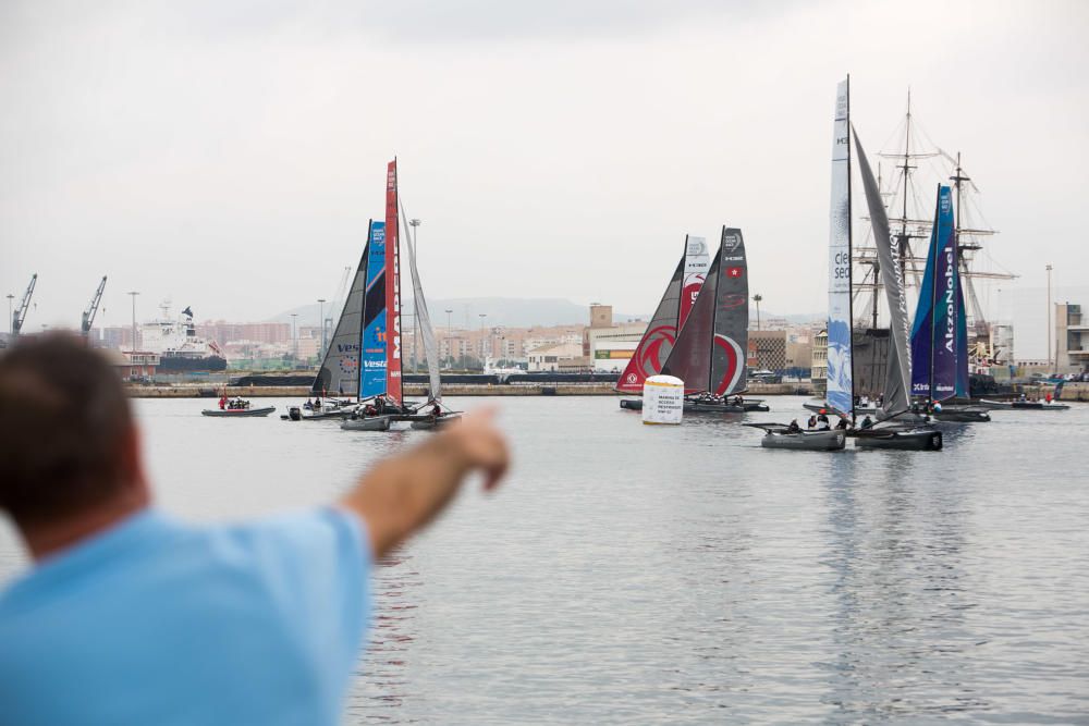 Los dos cazas C101 están preparando un espectáculo que se realizará el domingo para despedir a los barcos de la Volvo Ocean Race