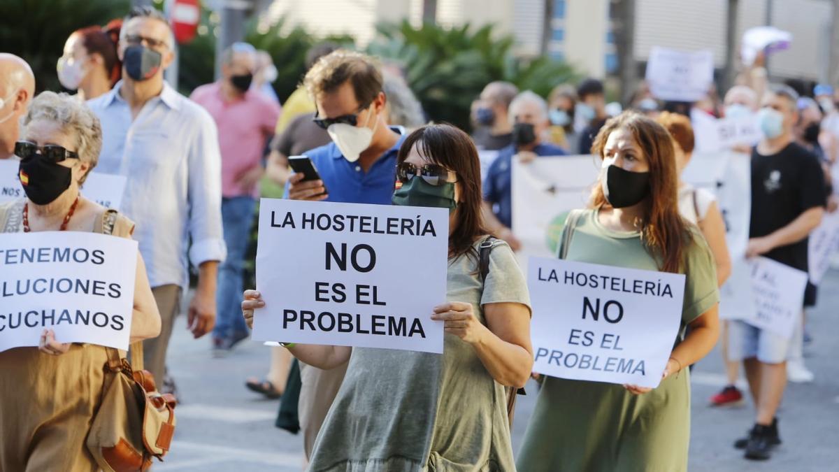 La hostelería clama contra las restricciones por el covid-19 y exige ayudas para «no ir a la ruina»