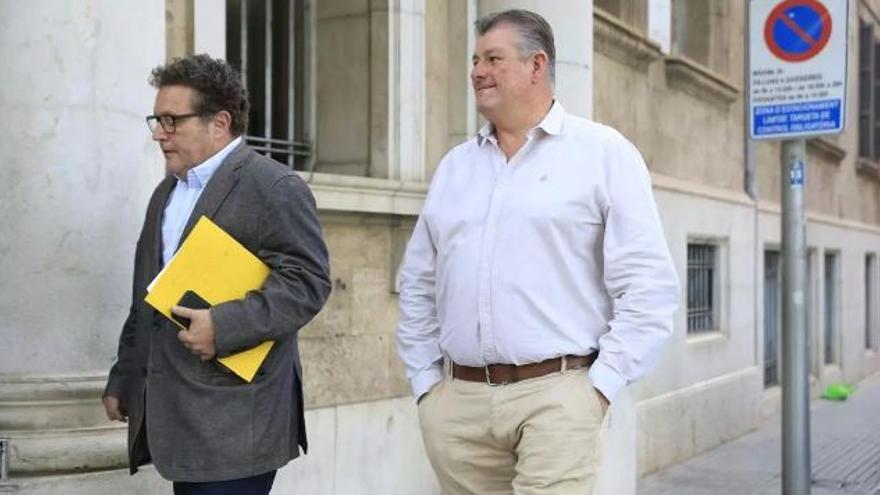 El ex alto cargo ibicenco del Govern acepta dos años de cárcel por agresión sexual a una mujer y golpear a un policía en Palma