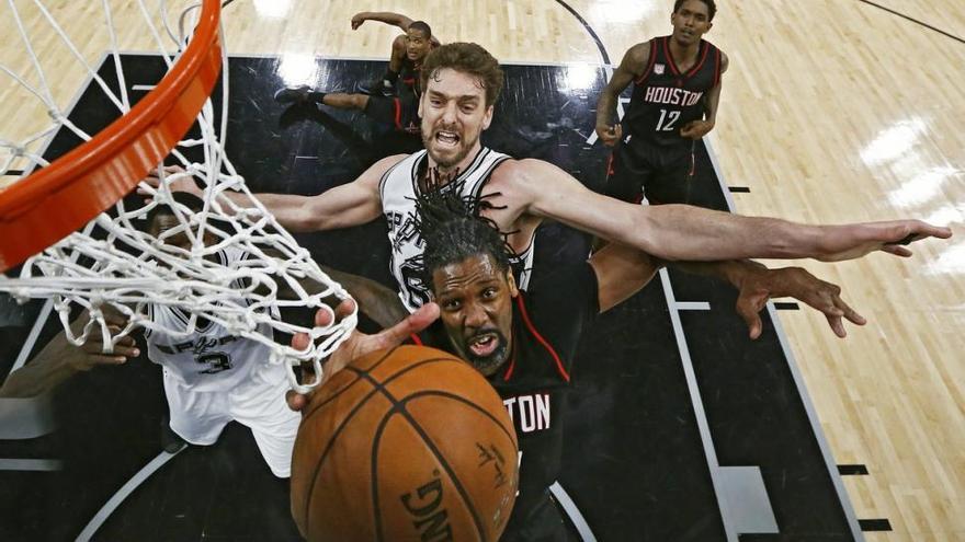 Gasol empieza con mal pie ante los Rockets