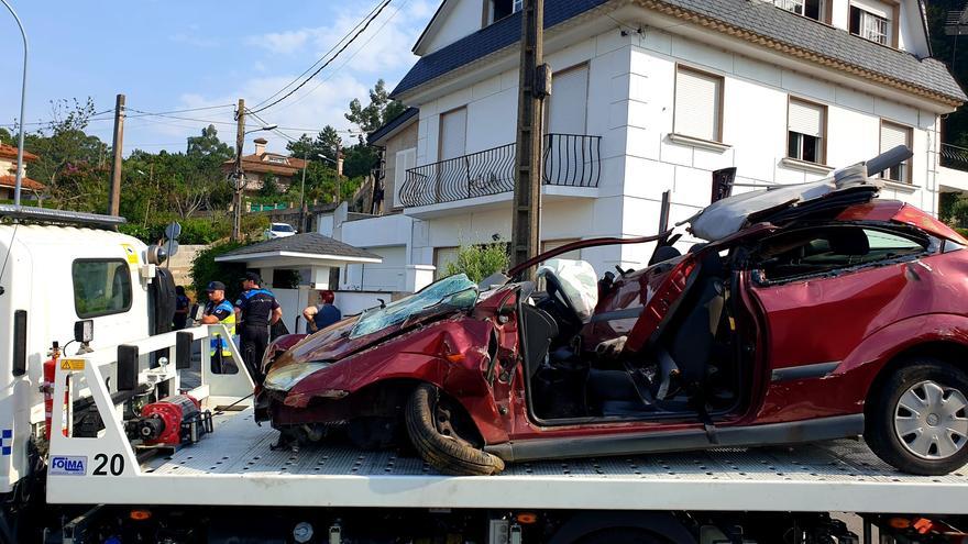 Muere un joven de 22 años tras sufrir una aparatosa salida de vía en la Avenida do Aeroporto