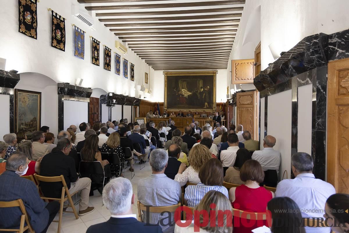 Así se ha vivido el emocionante acto del nombramiento de 'Hijo Predilecto' de Caravaca al doctor Juan Manuel Laborda