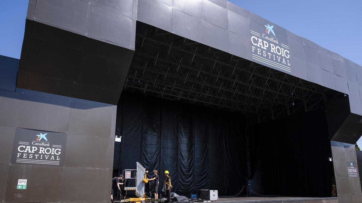 El muntatge de l'escenari del festival a principis de setmana.