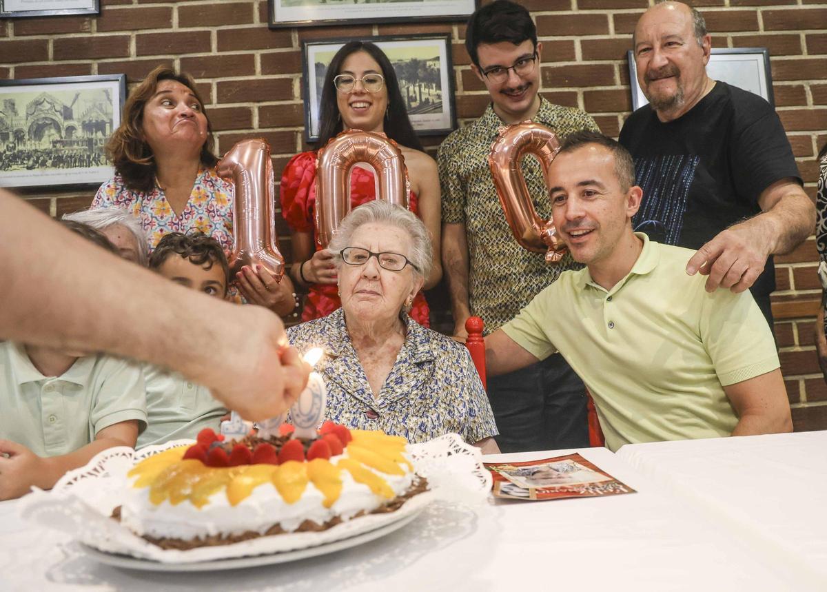 Una celebración centenaría de Ángeles Vidal