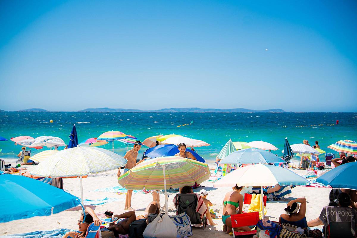 En algunas de las playas no cabía un alfiler.