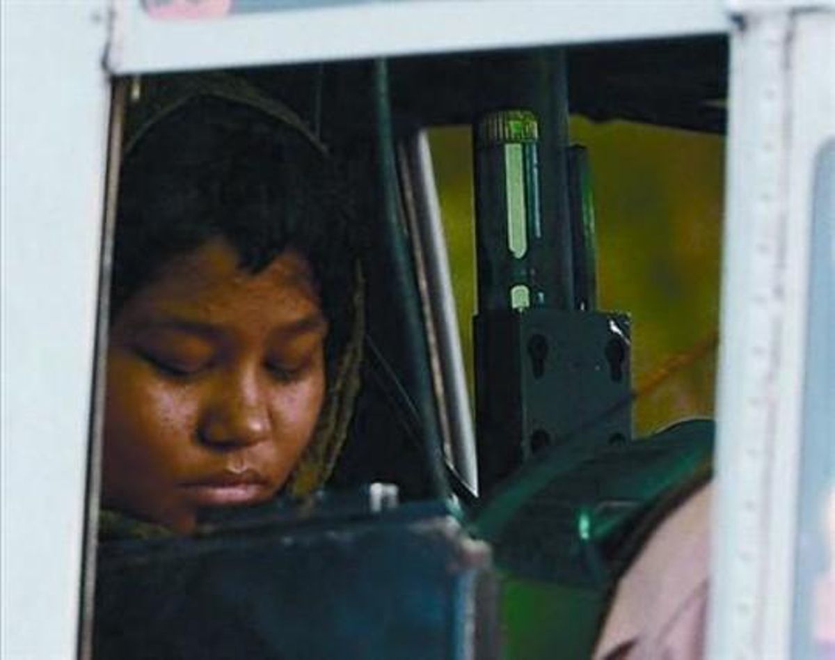 Rimsha Masih en un cotxe policial, al setembre.