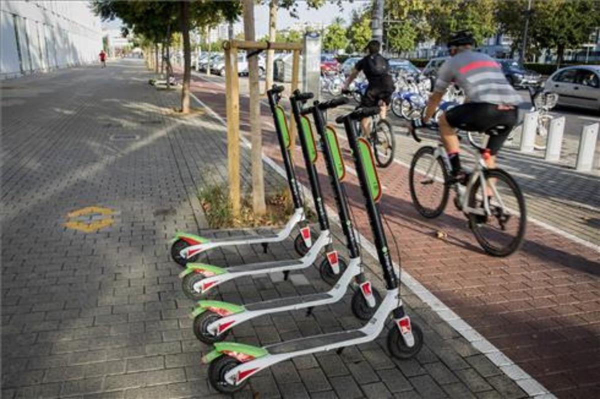 Patinetes y bicicletas