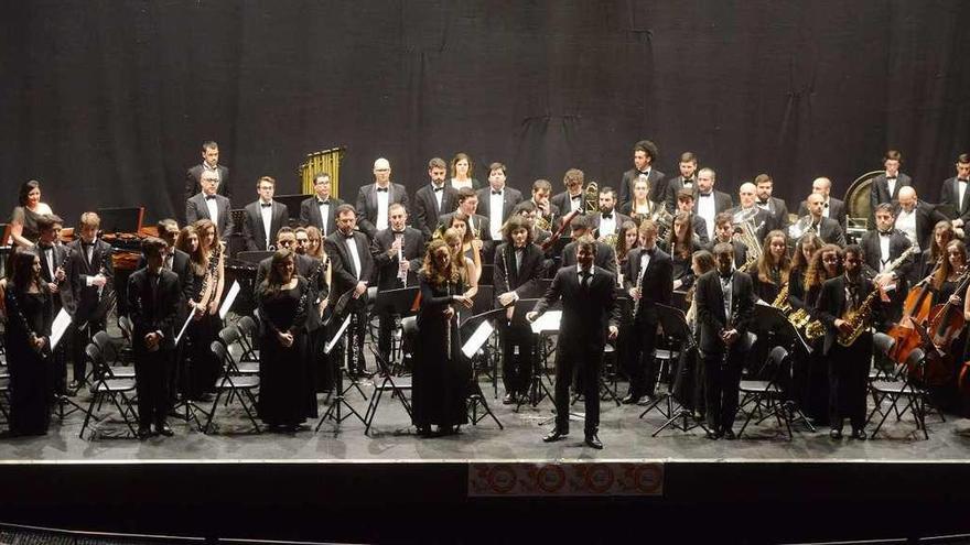 La Banda de Música de Salcedo durante un concierto. // Gustavo Santos