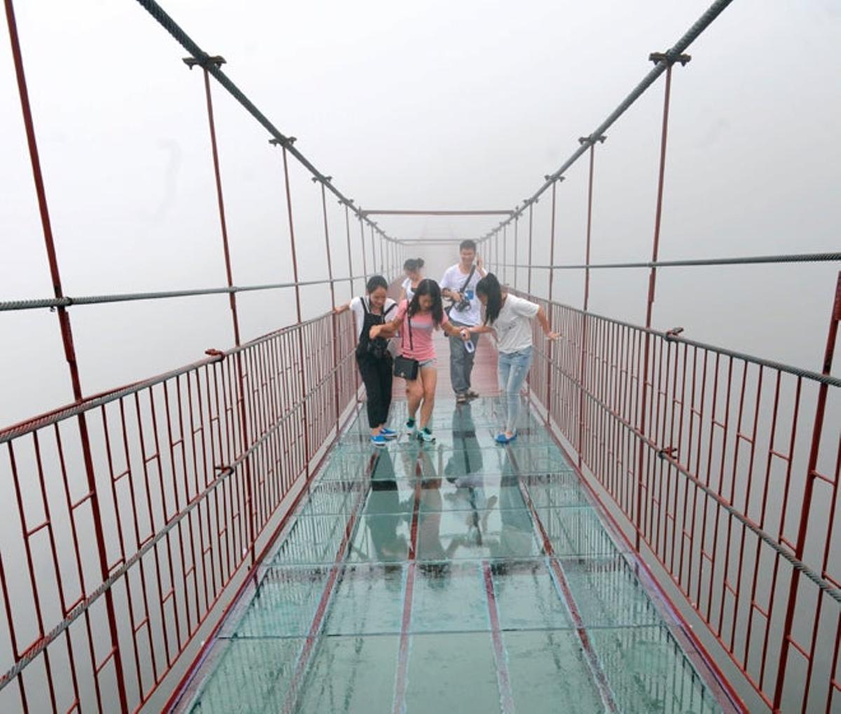 Haohan Qiao, el primer puente colgante transparente del mundo