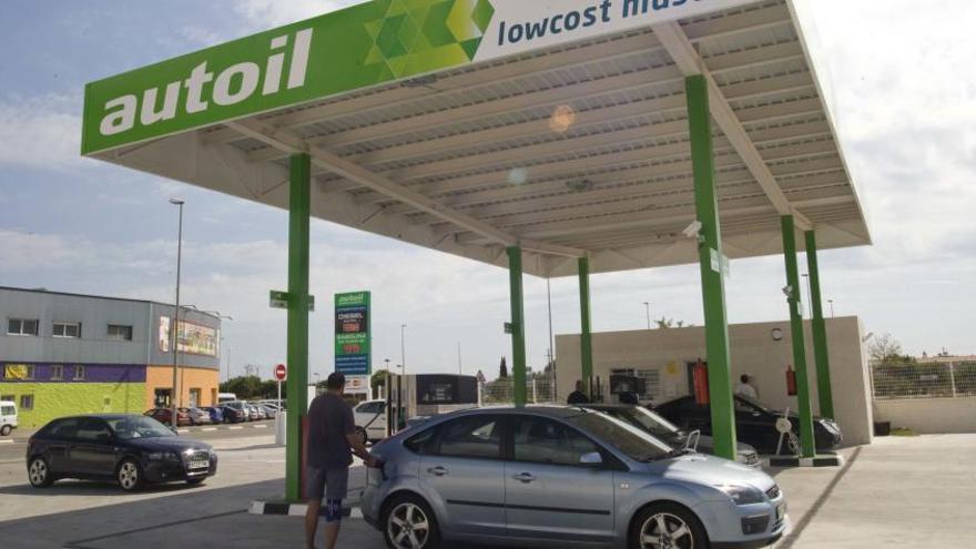 Una gasolinera automatizada, en Puerto de Sagunto.