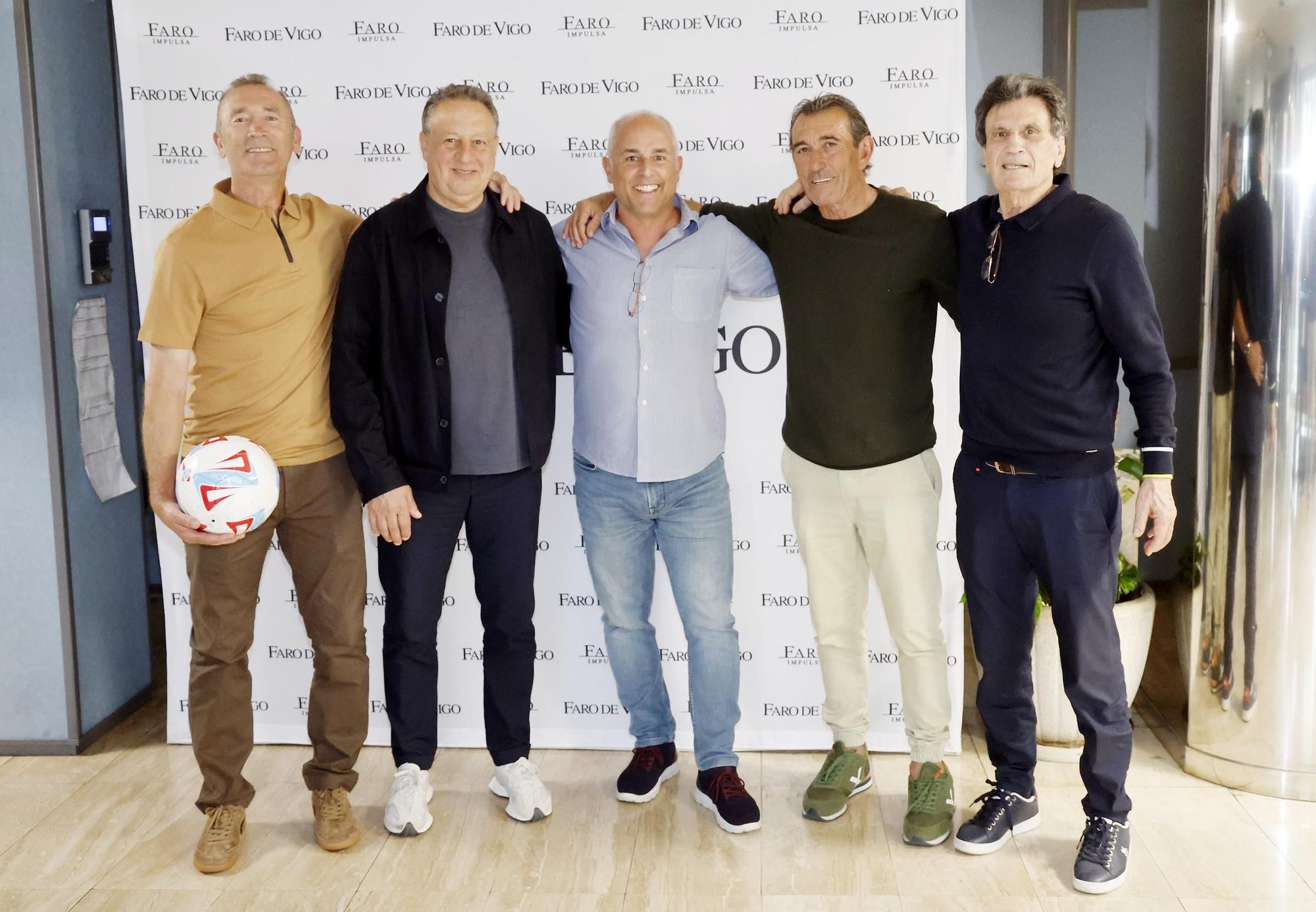 Encuentro de exjugadores y capitanes del Celta con suscriptores de FARO