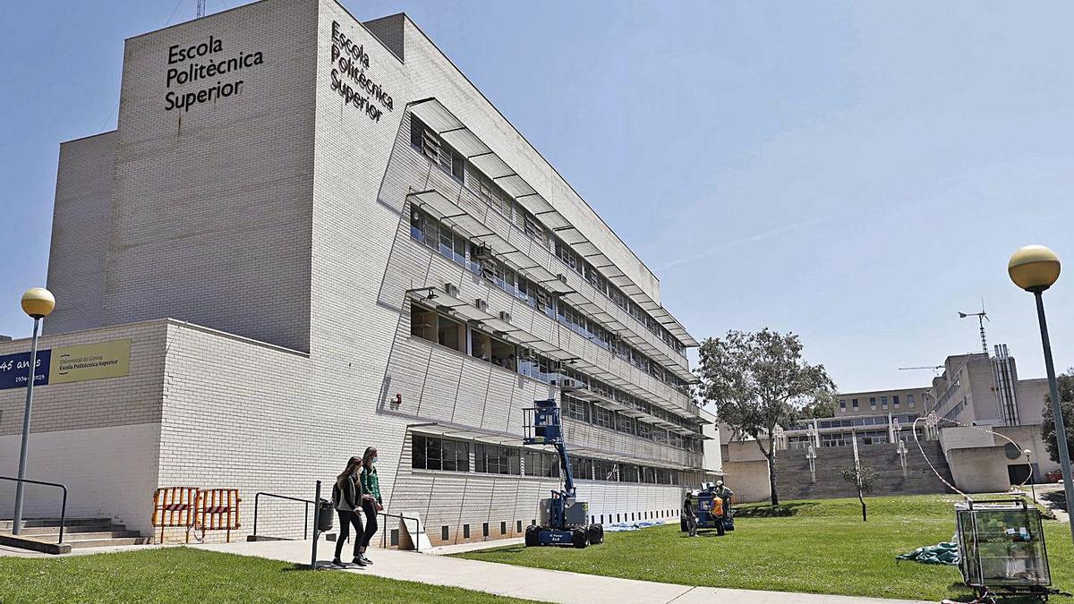 Un dels edificis de l’Escola Politècnica al Campus Montilivi de la UdG.  | ANIOL RESCLOSA