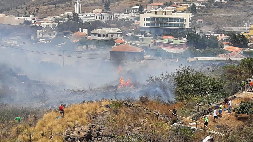 Incendio forestal en el municipio palmero de El Paso.