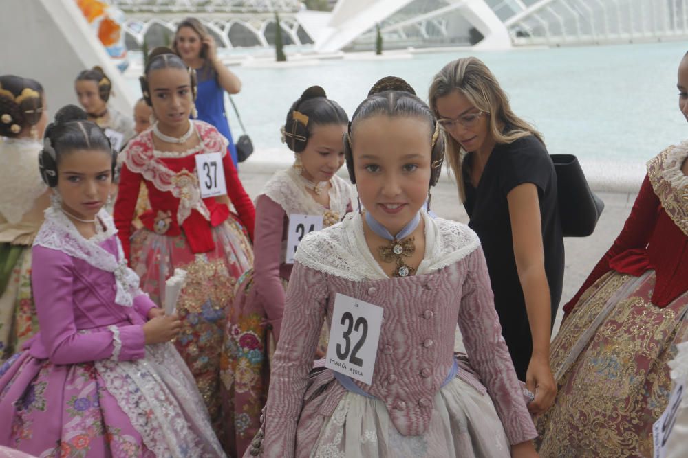 Las candidatas a Fallera Mayor Infantil visitan el Museo Príncipe Felipe