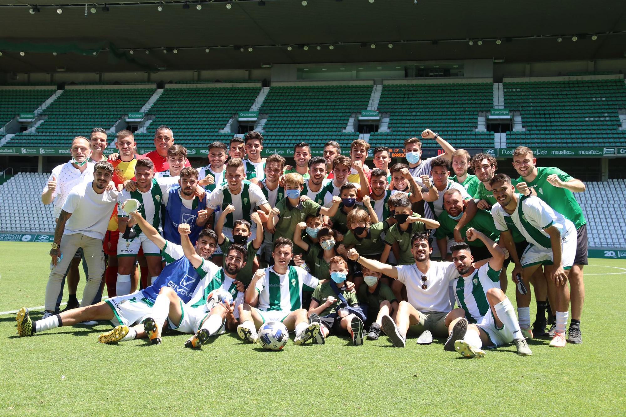 El filial del Córdoba CF se despide en El Arcángel a lo grande