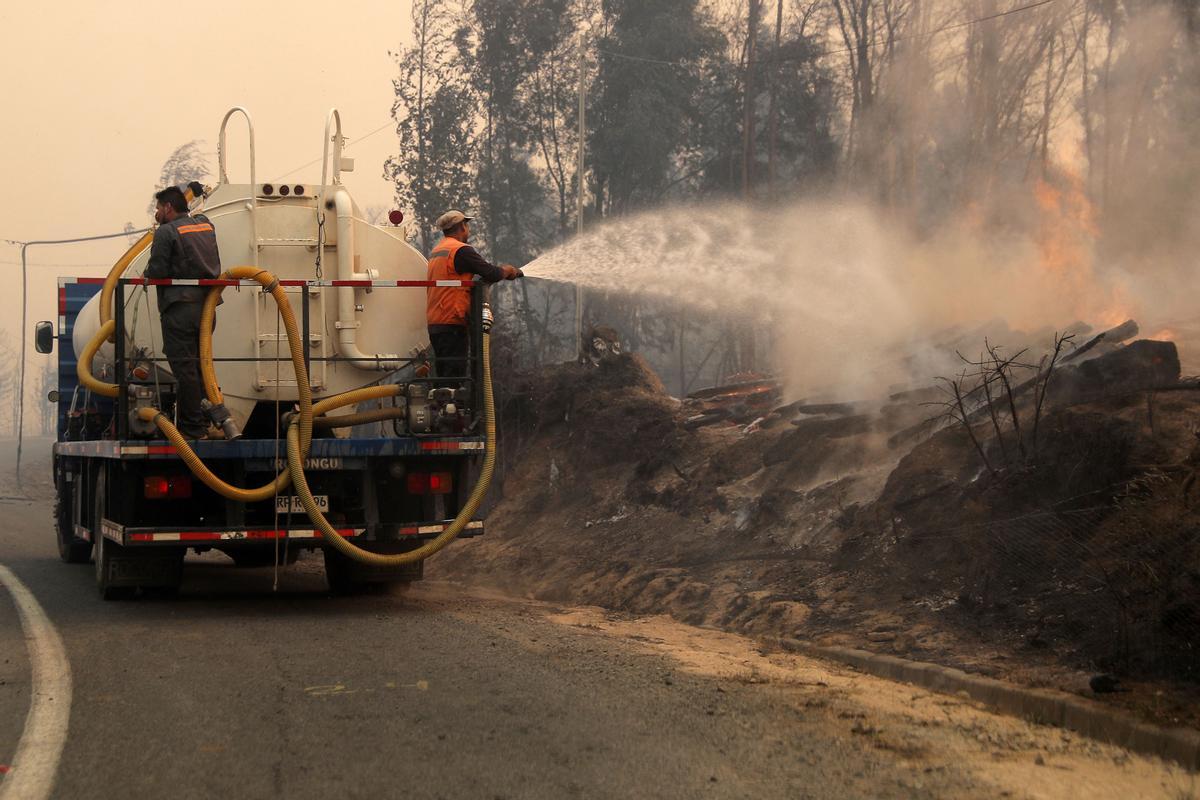 Los incendios que arrasan Chile dejan ya más de 20 muertos