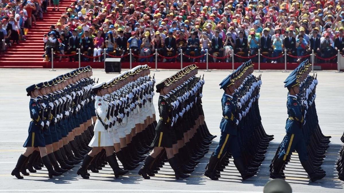 Soldados chinos marchan en una parada militar en la plaza de Tiananmen, en septiembre del 2015.