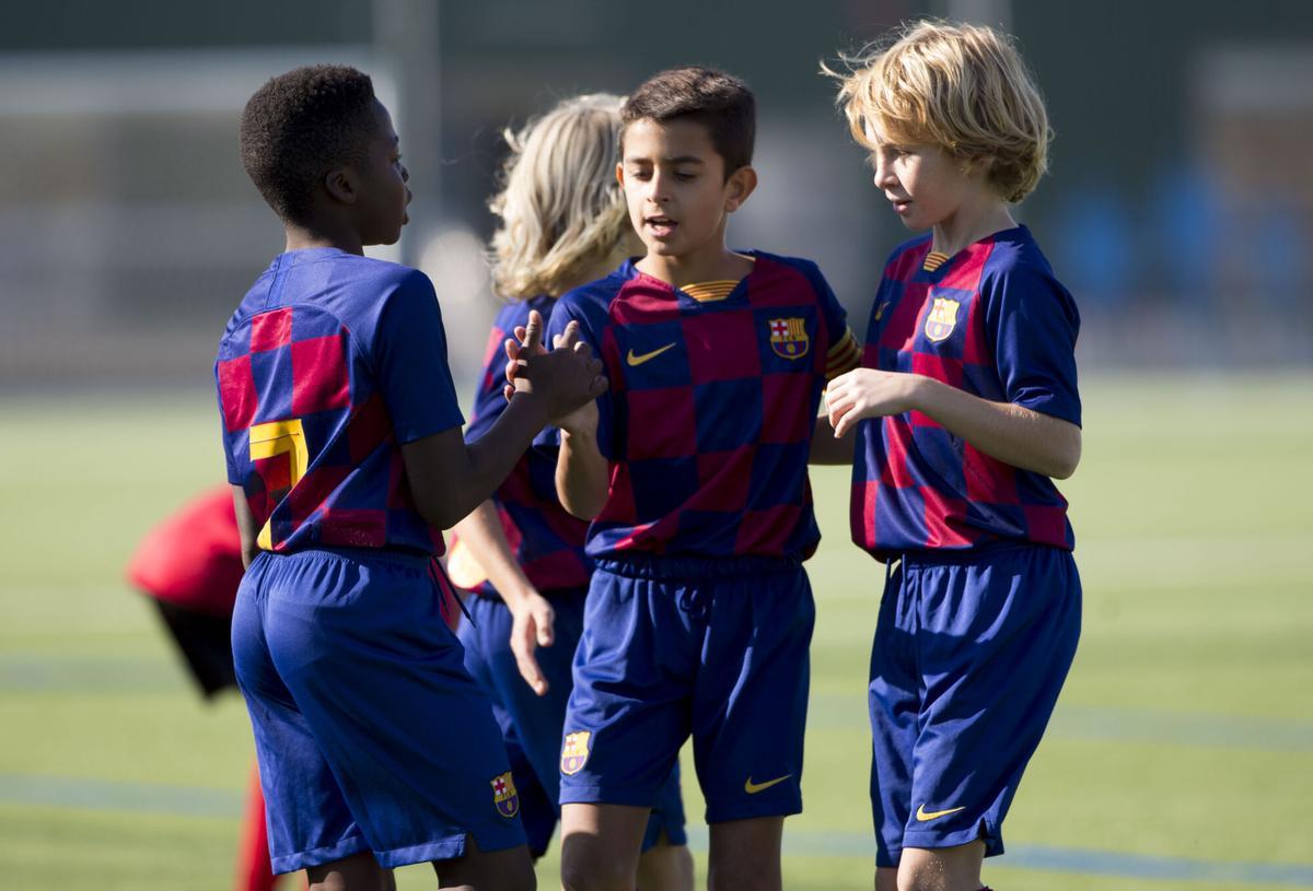 Alevin C, FC Barcelona. Foto: Javi Ferrandiz. david obinna - fran orduña - jordi pesquer. barçaalevinc. accion. ciudad deportiva